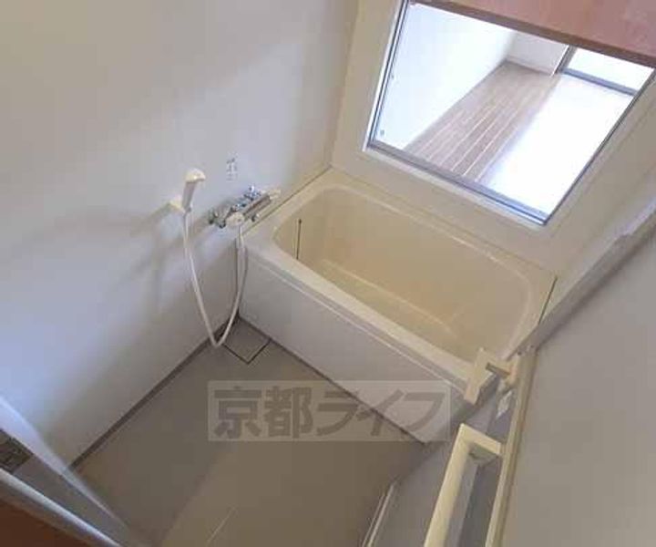 京都府京都市右京区梅津中村町の賃貸マンションの風呂