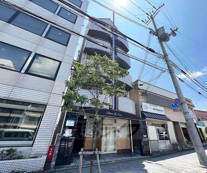 メゾンラトア501の外観