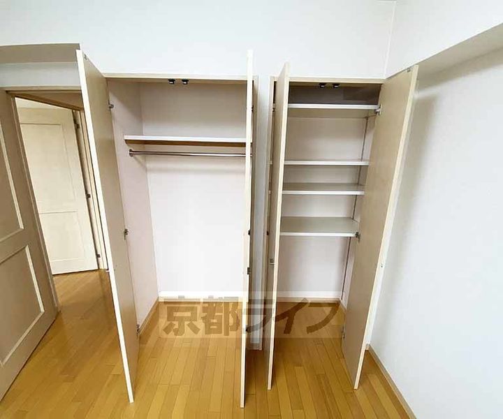 京都府京都市右京区西院四条畑町の賃貸マンションの内装
