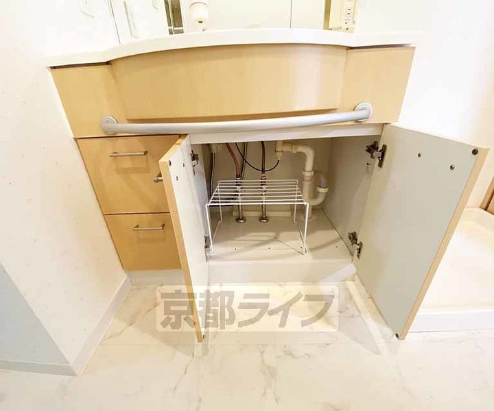 京都府京都市右京区西院四条畑町の賃貸マンションの内装