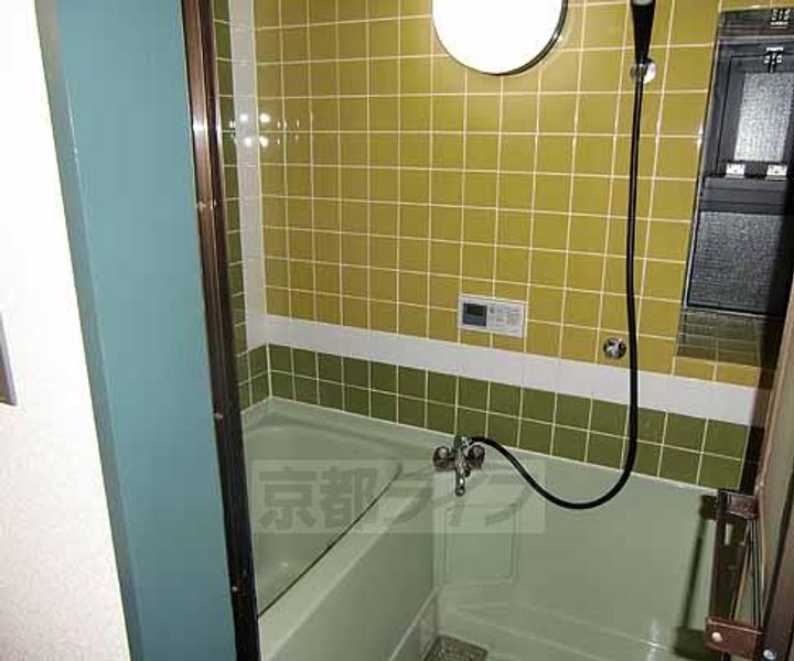 京都府京都市右京区嵯峨新宮町の賃貸マンションの風呂