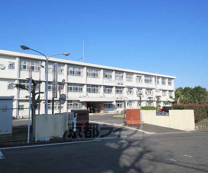 シャトル石山A205の周辺