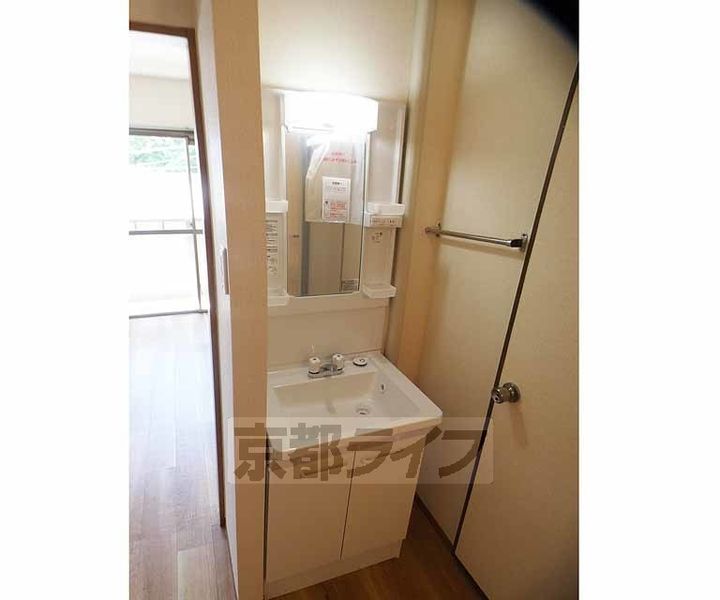 京都府京都市右京区嵯峨大覚寺門前六道町の賃貸アパートの内装