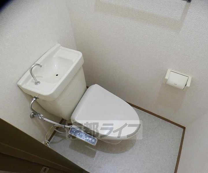 京都府京都市右京区嵯峨大覚寺門前六道町の賃貸アパートの内装