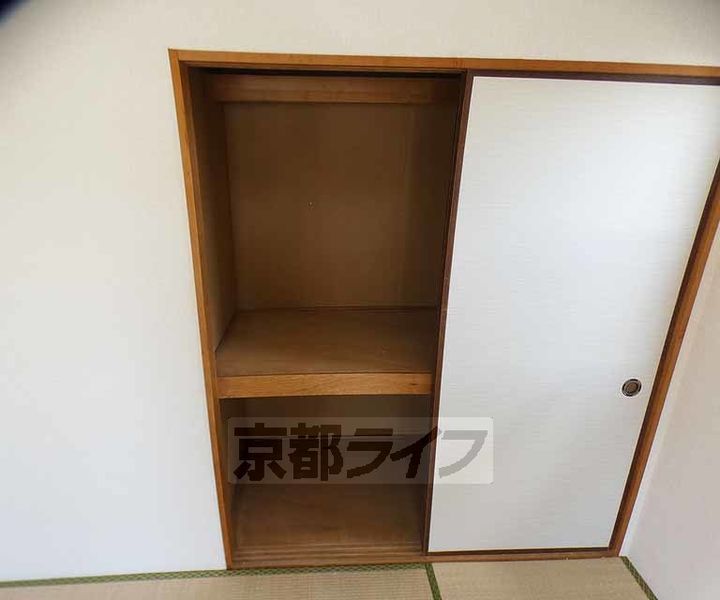 京都府京都市右京区嵯峨大覚寺門前六道町の賃貸アパートの内装