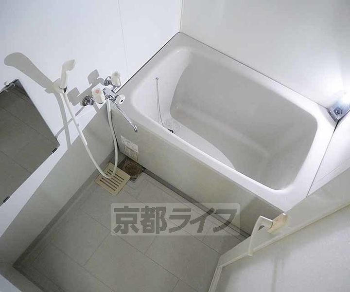 京都府京都市下京区西七条掛越町の賃貸マンションの風呂