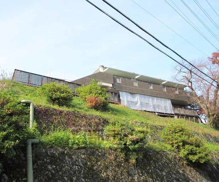 シャトル石山A205の周辺