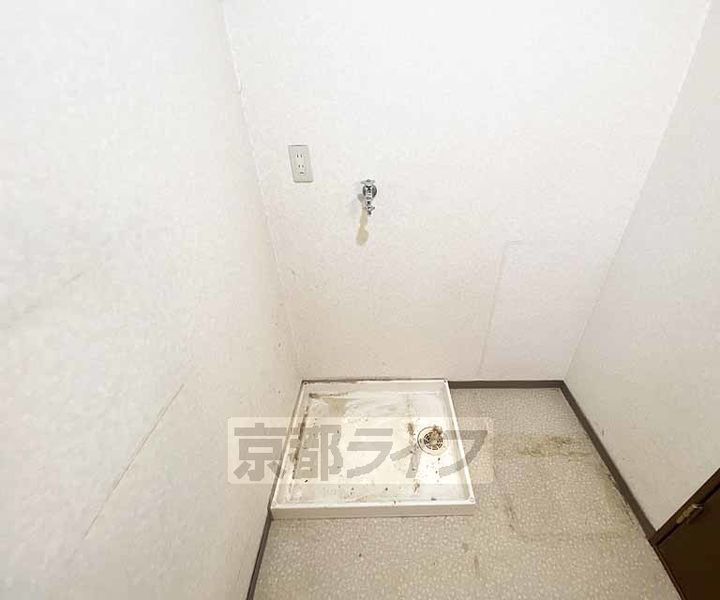 京都府京都市右京区鳴滝音戸山町の賃貸マンションの内装