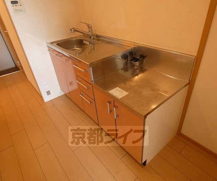 京都府京都市南区上鳥羽馬廻町の賃貸マンションのキッチン