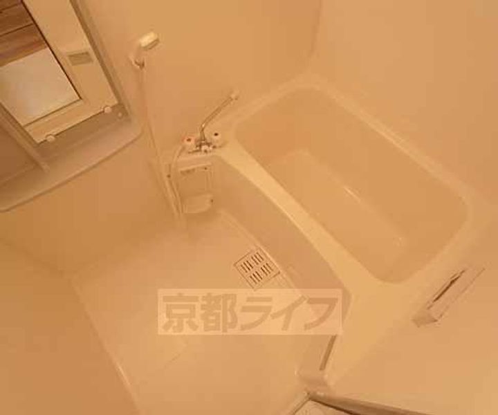 京都府京都市右京区西院坤町の賃貸マンションの風呂