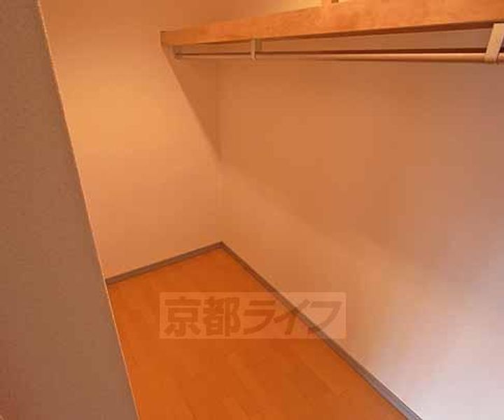 京都府京都市右京区西院坤町の賃貸マンションの内装