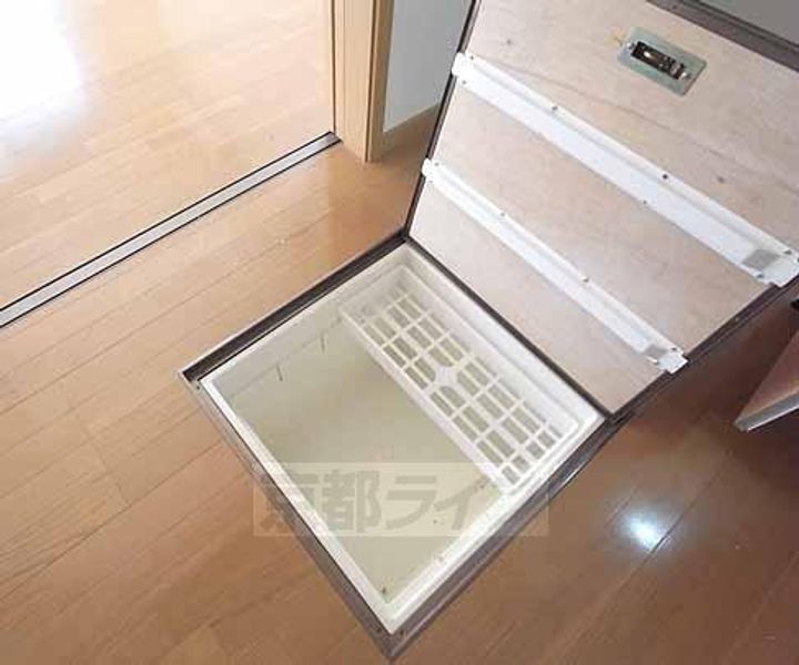 京都府京都市右京区梅ケ畑向ノ地町の賃貸アパートの内装