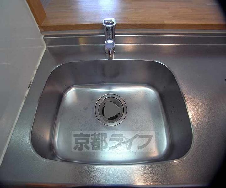 サンロイヤル三条のキッチン