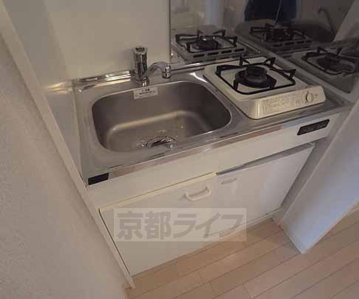 京都府京都市右京区西院高田町の賃貸マンションのキッチン
