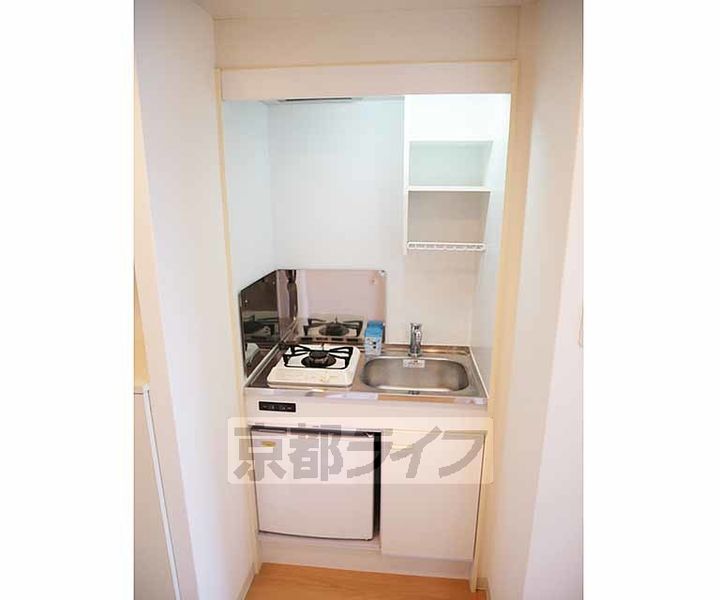 京都府京都市右京区西院高田町の賃貸マンションのキッチン