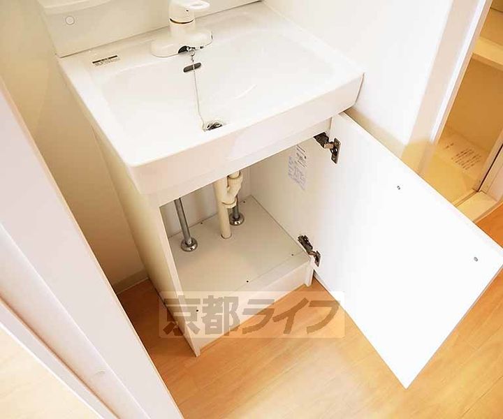 京都府京都市右京区西院高田町の賃貸マンションの内装