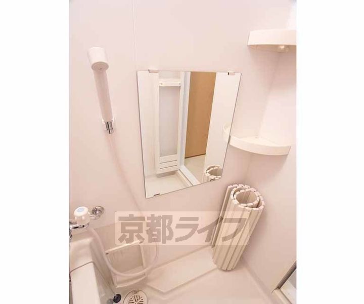 京都府京都市右京区太秦下刑部町の賃貸マンションの風呂