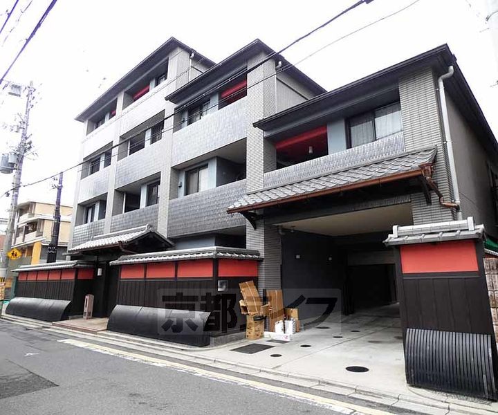 京都府京都市中京区壬生朱雀町の賃貸マンションの外観