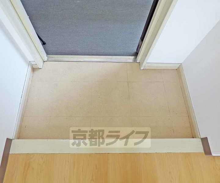 プロバーⅡ202の玄関