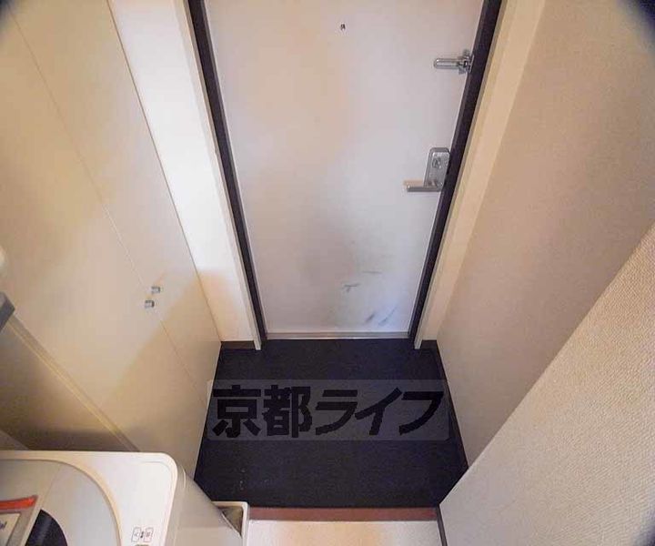 京都府京都市中京区福屋町の賃貸マンションの玄関