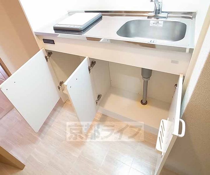 カーサ・ヴェルデ西洞院のキッチン