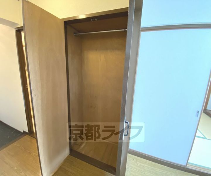 京都府京都市北区西賀茂柿ノ木町の賃貸マンションの内装
