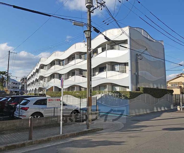 京都府京都市東山区梅宮町の賃貸マンションの外観