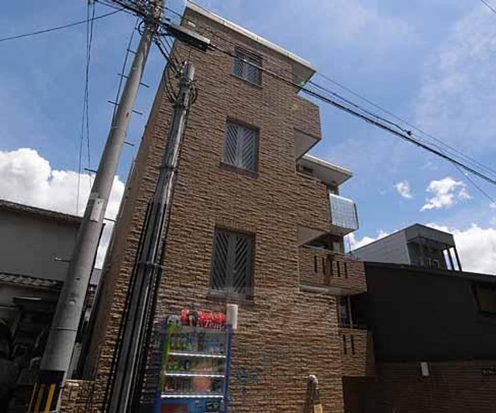 サンヴェール七条403の外観