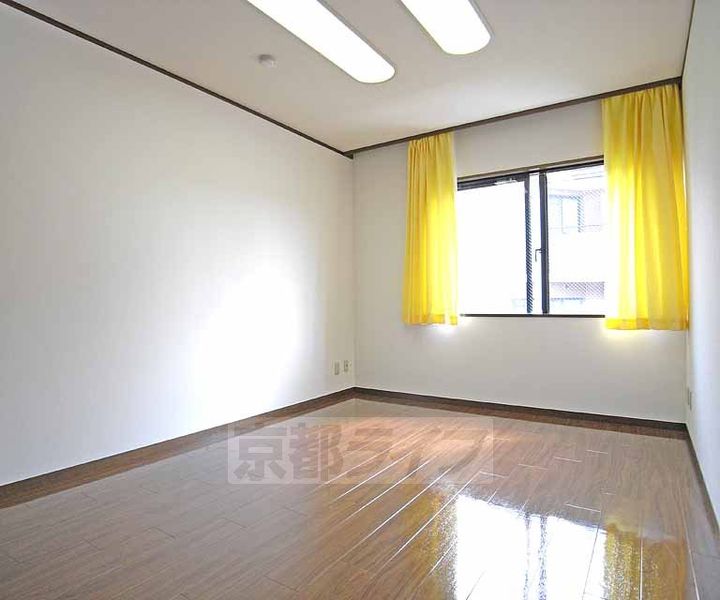 ドムス鴨川の居間