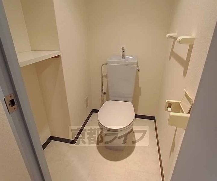 京都府京都市中京区壬生坊城町の賃貸マンションの内装