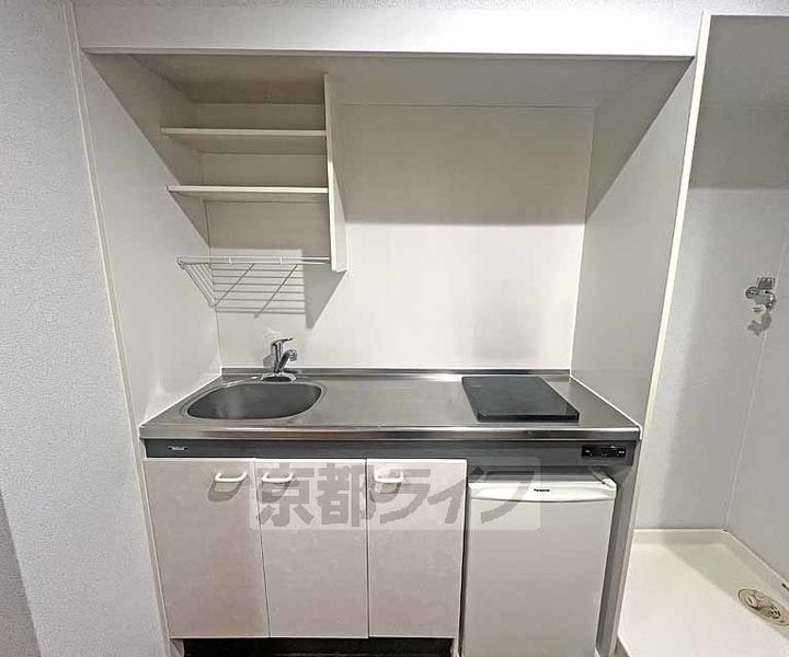 京都府京都市中京区御池通油小路東入石橋町の賃貸マンションのキッチン