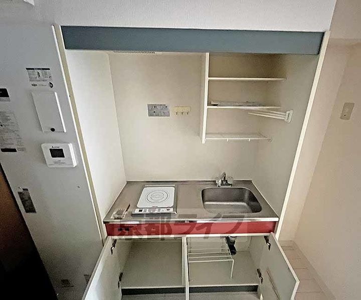 ラフィーネ四条堀川403のキッチン