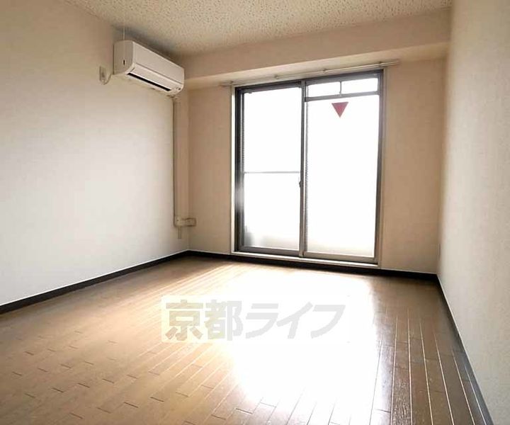 メゾン・ド・エクレールの居間