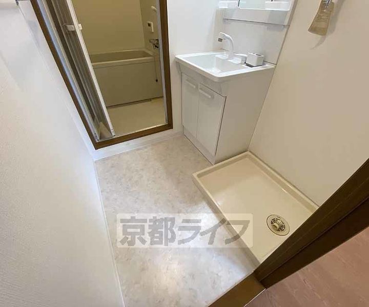 京都府京都市中京区空也町の賃貸マンションの内装