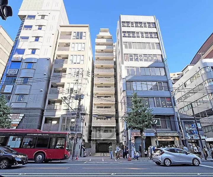 エスリード四条河原町1008の外観