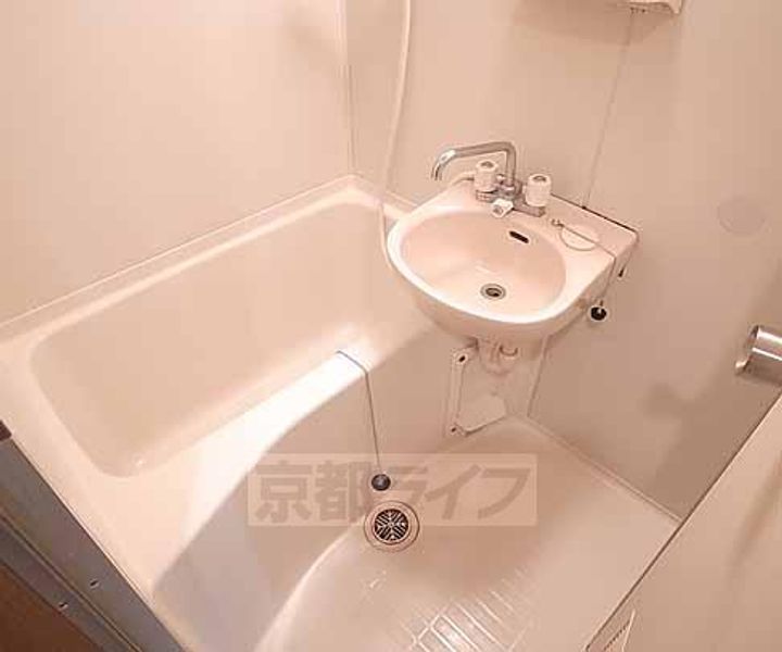 京都府京都市下京区河原町通四条下ル順風町の賃貸マンションの風呂
