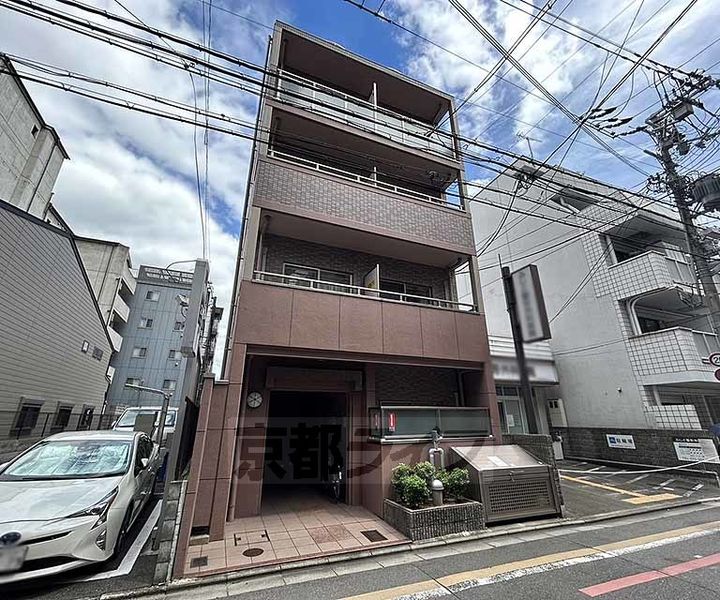 サンモールコート東洞院の外観