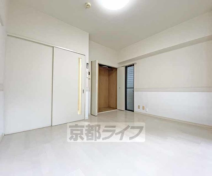 京都府京都市下京区妙満寺町の賃貸マンションの居間