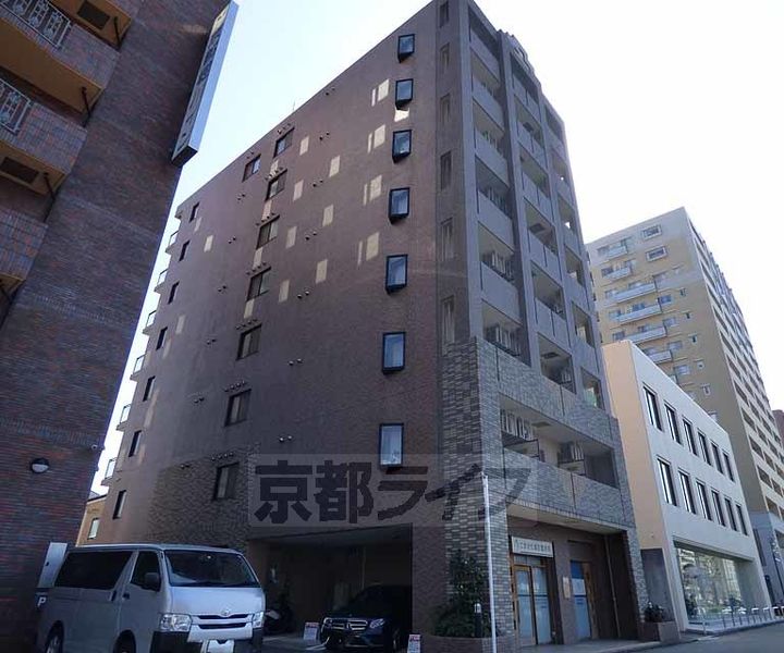 エスト堀川の外観