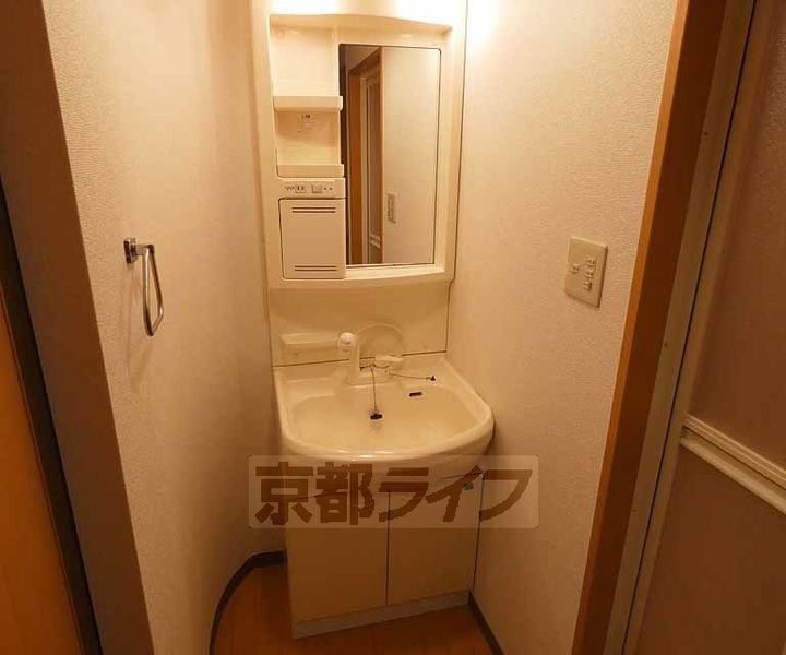 京都府京都市中京区烏帽子屋町の賃貸マンションの内装