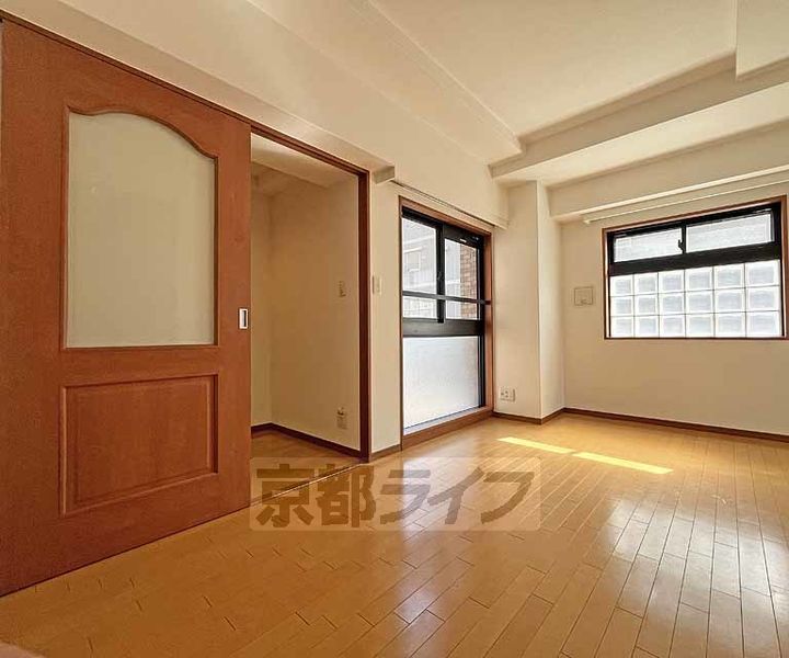 LEGAL京都四条河原町通りⅡ604の居間