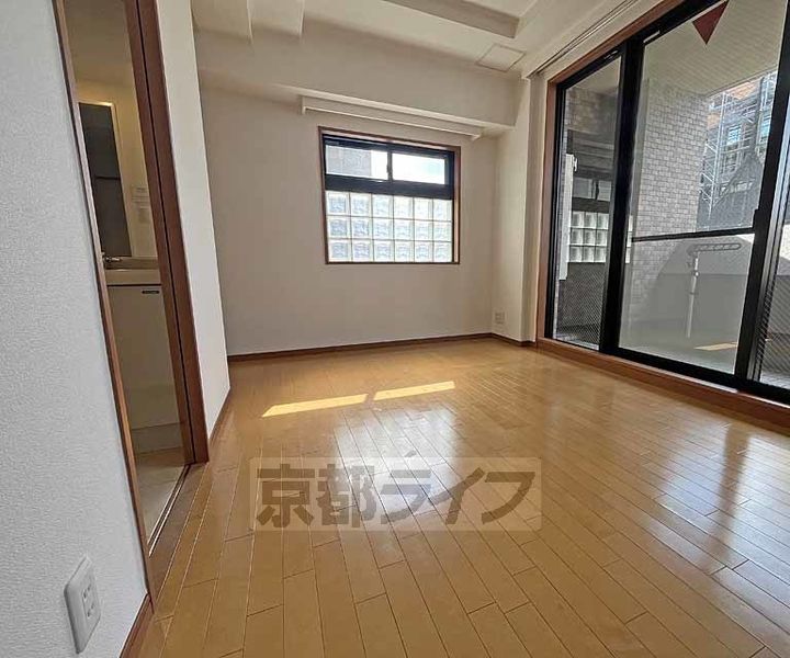 LEGAL京都四条河原町通りⅡ604の居間