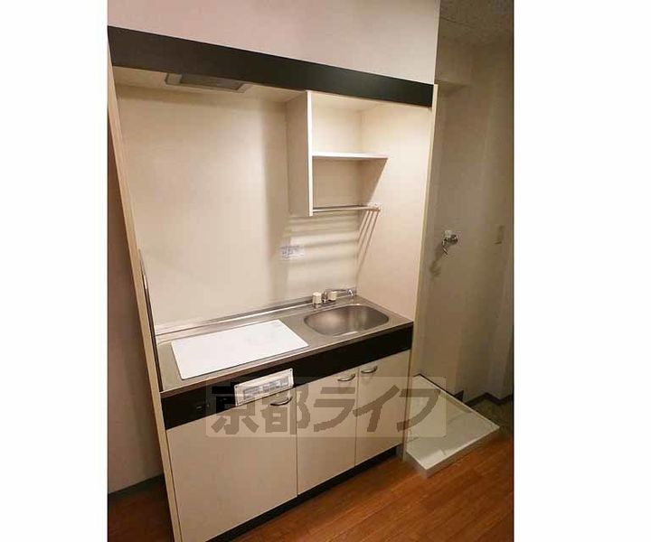 京都府京都市中京区壬生御所ノ内町の賃貸マンションのキッチン
