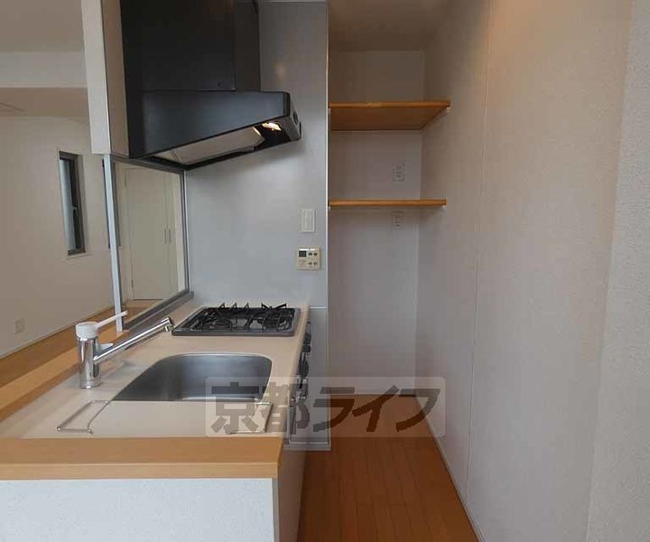 京都府京都市北区小山西上総町の賃貸マンションのキッチン