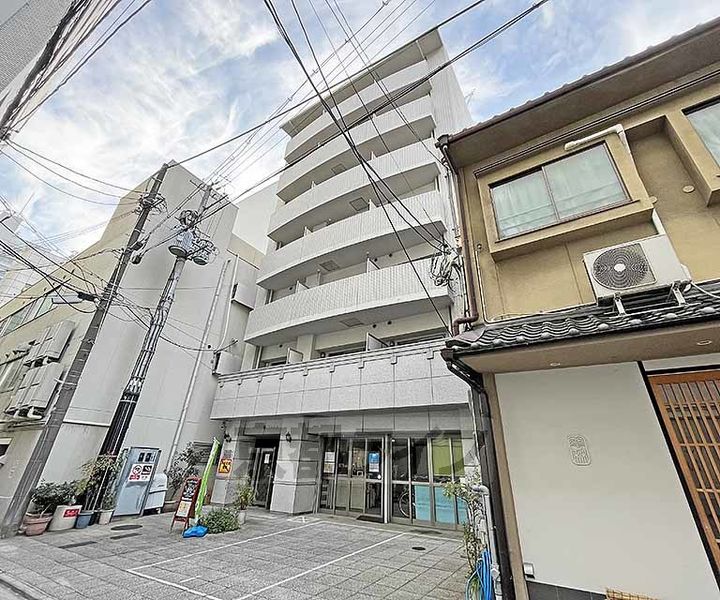 京都府京都市中京区観音堂町の賃貸マンションの外観