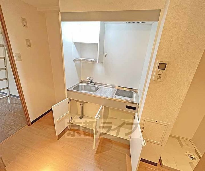 京都府京都市中京区観音堂町の賃貸マンションのキッチン