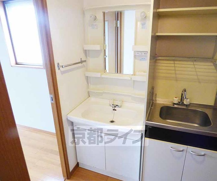 京都府京都市中京区八百屋町の賃貸マンションの内装