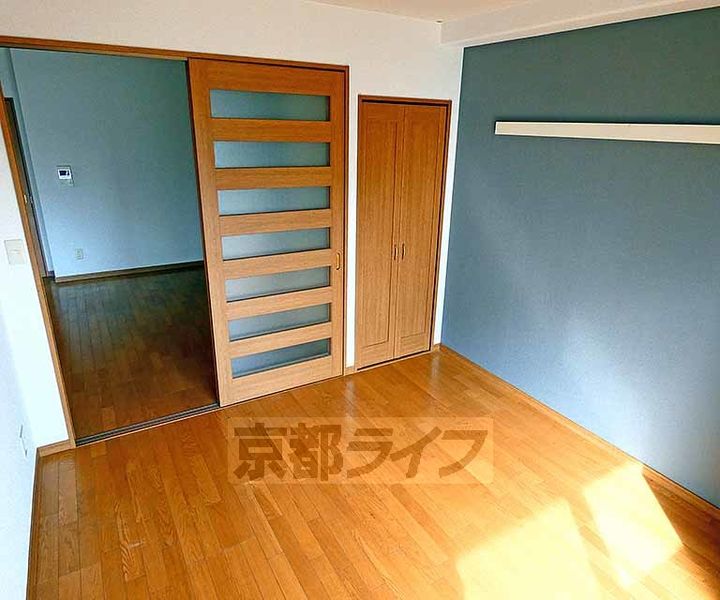 「ミルウィンドウ」の居間