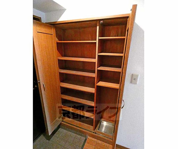 「ミルウィンドウ」の内装