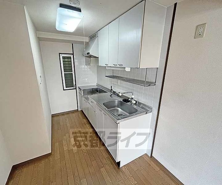 洛翠舎302のキッチン